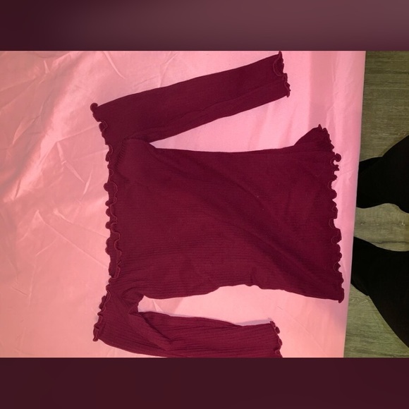 clothes - Picture 8 of 8